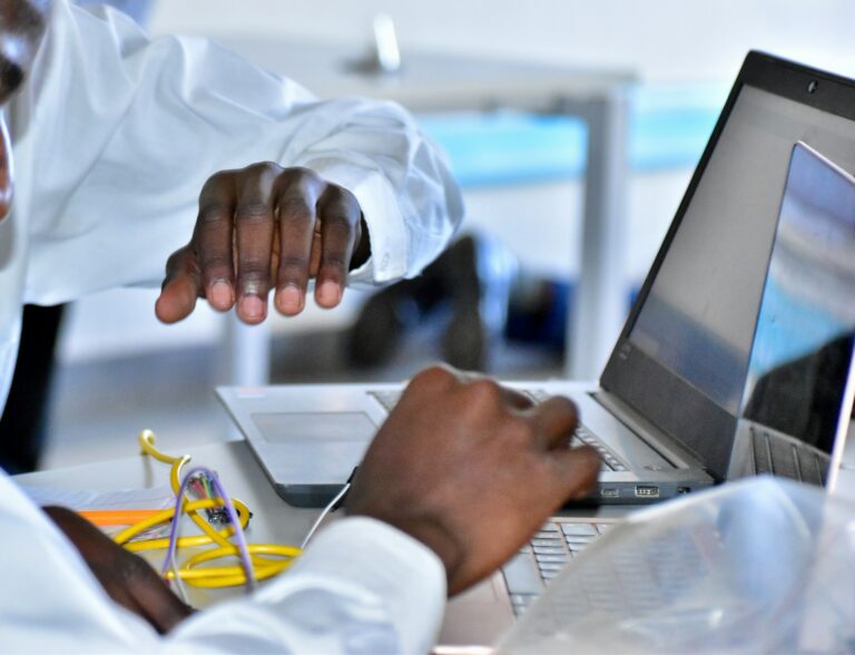 trg leszrvfwsew unsplash